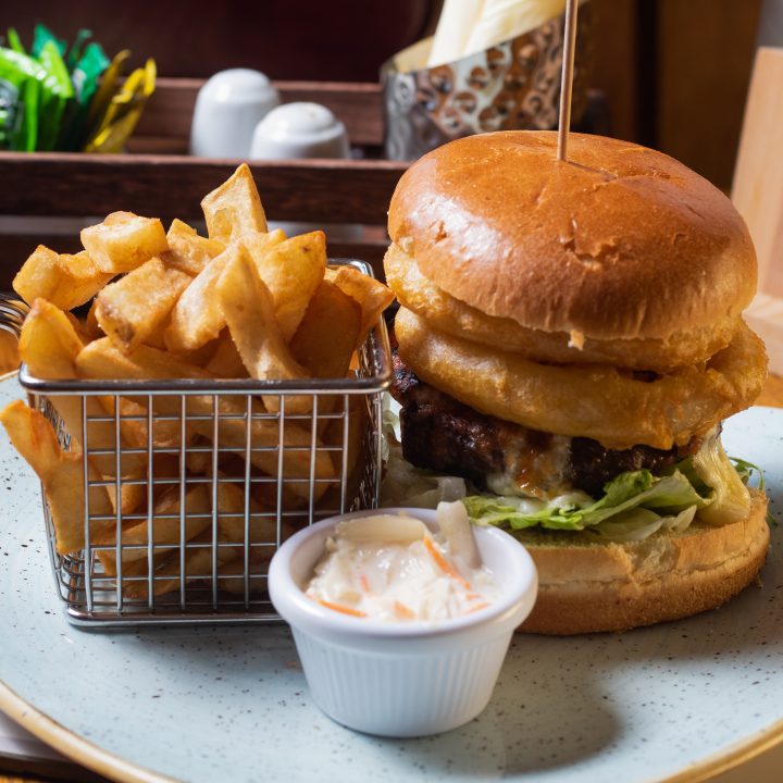 The Hog's Head Inn - Pub Grub