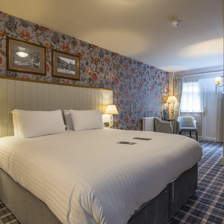 The Swallow Falls Inn room